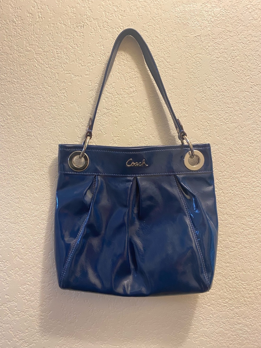 Coach Ashley Blue Patented Leather Snap Top Purple Lined Handbag